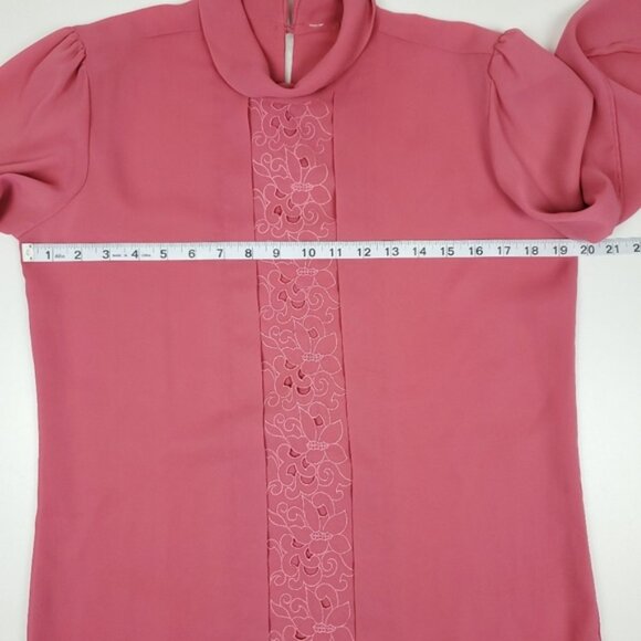 Vintage pink blouse with lace inset panel - Picture 6 of 7